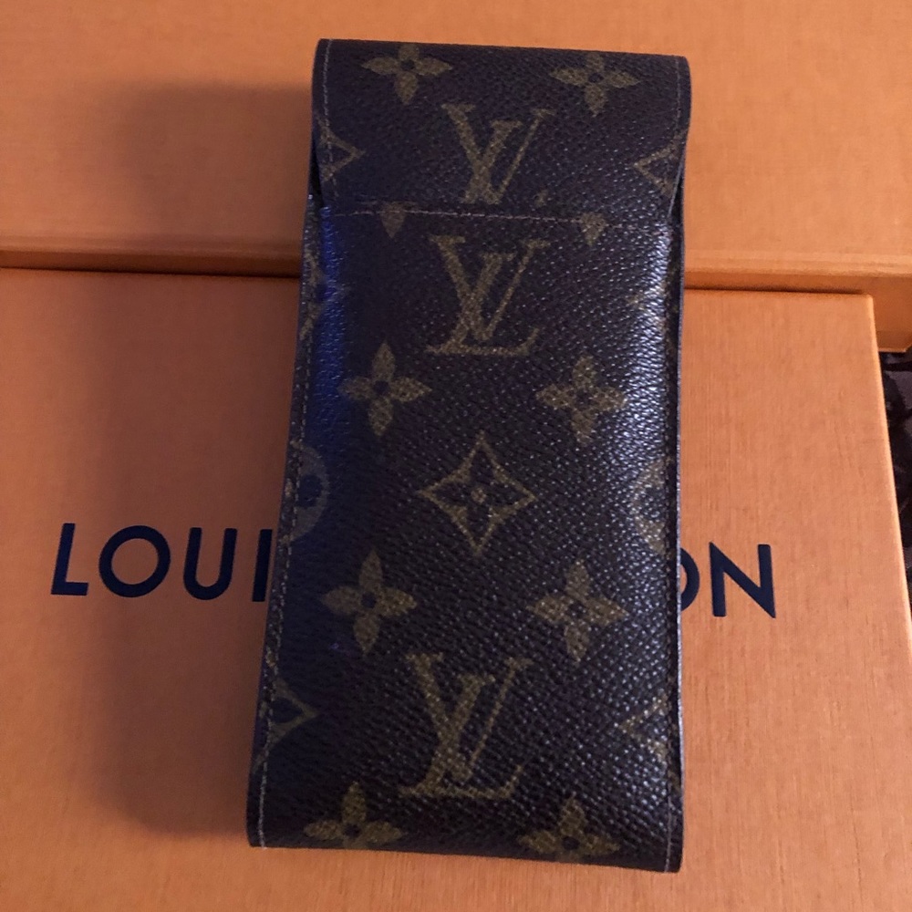 Louis Vuitton Brown Monogram Case